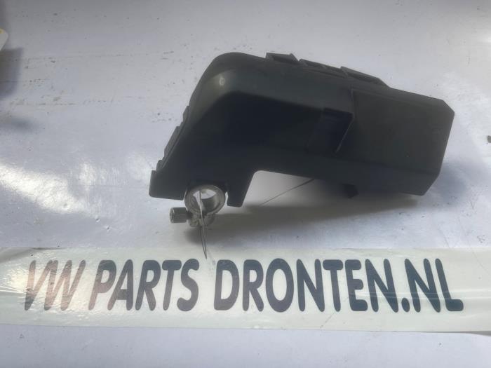 Używane Biegun akumulator Audi A4 Avant (B8) 2.0 TDI 16V Cena € 49,95 Procedura marży oferowane przez VW Parts Dronten