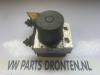 Audi A4 Avant (B8) 2.0 TDI 16V ABS Pumpe