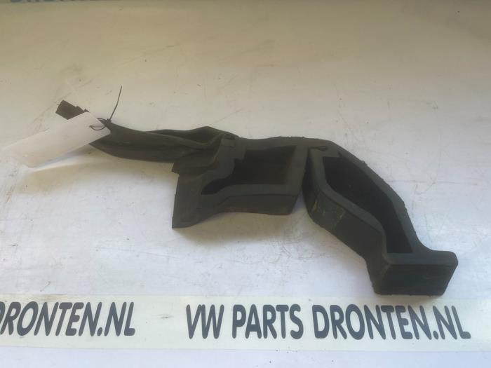 Używane Parawan Alfa Romeo Spider (916) 2.0 16V Twin Spark Cena € 15,00 Procedura marży oferowane przez VW Parts Dronten