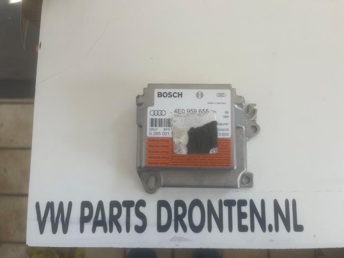 Begagnade Airbagmodul Audi A8 (D3) 4.2 V8 40V Quattro Pris € 25,00 Marginaltabell erbjuds av VW Parts Dronten