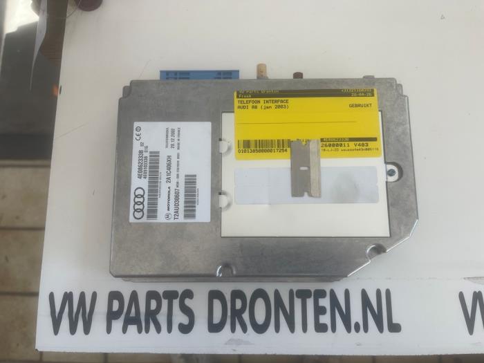 Gebrauchte Telefon Interface Audi A8 (D3) 4.2 V8 40V Quattro Preis € 30,00 Margenregelung angeboten von VW Parts Dronten