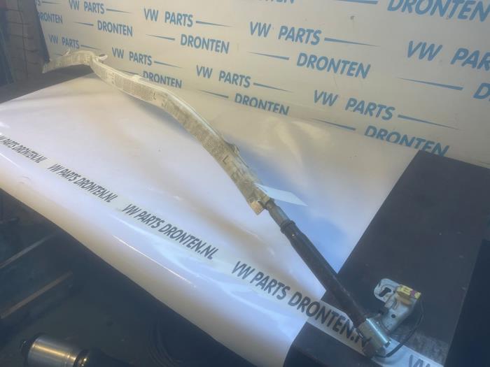 Używane Kurtyna lewa Audi A8 (D3) 4.2 V8 40V Quattro Cena € 30,00 Procedura marży oferowane przez VW Parts Dronten