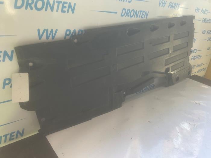 Begagnade Hasplåt Audi A8 (D3) 4.2 V8 40V Quattro Pris € 25,00 Marginaltabell erbjuds av VW Parts Dronten