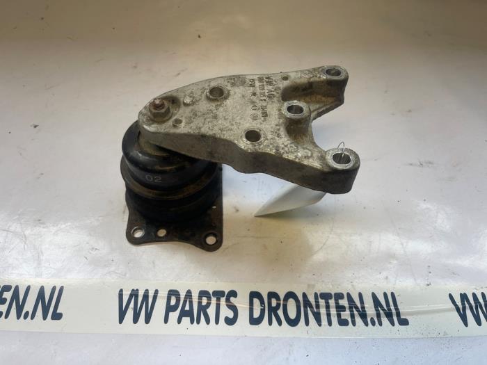 Used Engine mount Volkswagen Polo IV (9N1/2/3) 1.2 Price € 25,00 Margin scheme offered by VW Parts Dronten