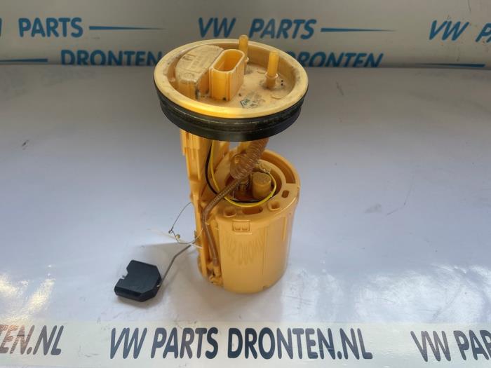 Usagé Pompe d'injection Volkswagen Transporter T5 2.0 TDI DRF Prix € 30,00 Règlement à la marge proposé par VW Parts Dronten
