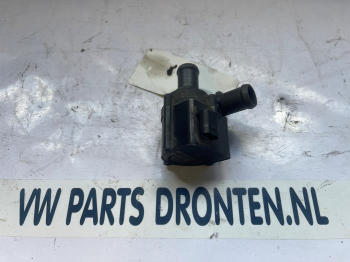 Begagnade Vattenpump Volkswagen Transporter T6 2.0 TDI 150 Pris € 20,00 Marginaltabell erbjuds av VW Parts Dronten
