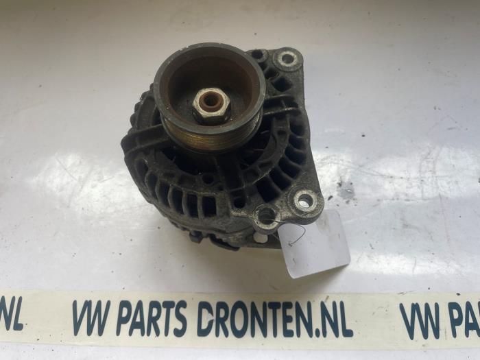 Begagnade Dynamo Volkswagen Transporter/Caravelle T4 2.5 TDI Syncro Pris € 25,00 Marginaltabell erbjuds av VW Parts Dronten
