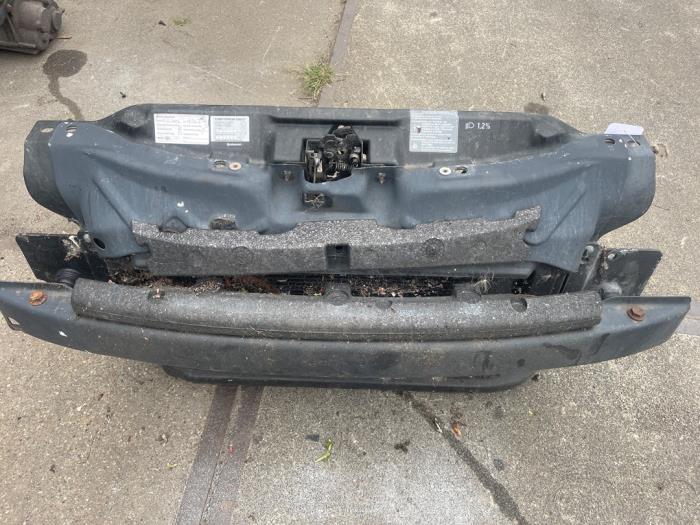 Begagnade Front Volkswagen New Beetle (1Y7) 1.6 Pris € 50,00 Marginaltabell erbjuds av VW Parts Dronten