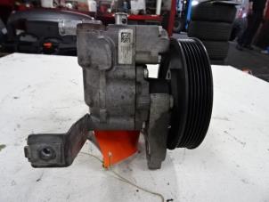 Used Power steering pump BMW 5 serie (E60) 525d 24V Price € 75,00 Inclusive VAT offered by Collignon & Fils