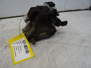 Used High pressure pump BMW 5 serie (E60) 525d 24V Price € 149,99 Inclusive VAT offered by Collignon & Fils