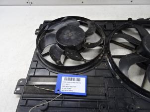 Used Air conditioning cooling fans Volkswagen Caddy Combi III (2KB,2KJ) 1.6 TDI 16V Price € 75,00 Inclusive VAT offered by Collignon & Fils