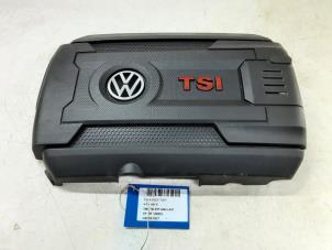 Używane Pokrywa silnika Volkswagen Golf VII (AUA) 2.0 GTI 16V Performance Package Cena € 99,99 Z VAT oferowane przez Collignon & Fils