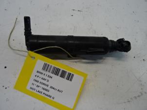 Used Headlight washer pump BMW X1 (E84) xDrive 23d 2.0 16V Price € 30,00 Inclusive VAT offered by Collignon & Fils