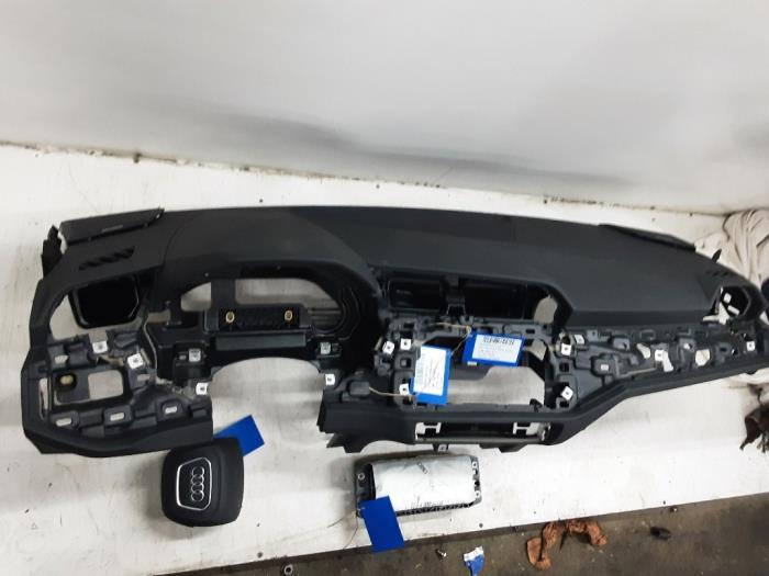 Vollzähligkeit Airbags van een Audi Q3 Sportback (F3N) 1.5 35 TFSI 16V Mild Hybrid 2021