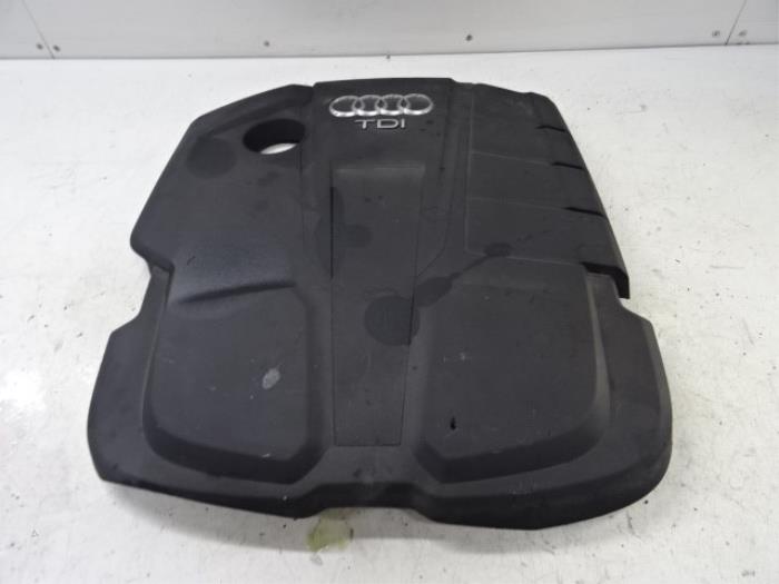 Engine cover from a Audi A4 (B9) 2.0 35 TDI 16V 2016