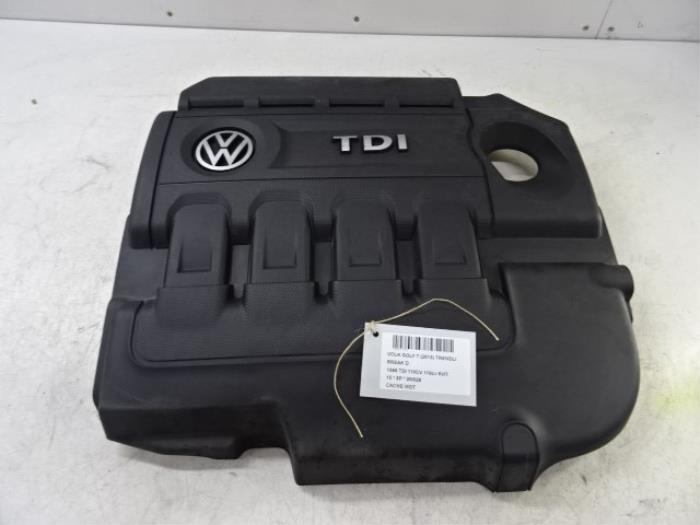 Couverture moteur d'un Volkswagen Golf VII Variant (AUVV) 1.6 TDI 4Motion 16V 2015