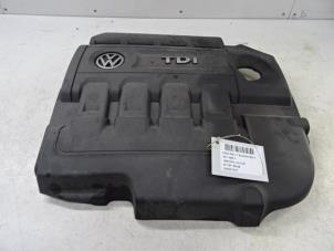 Usados Cobertor motor Volkswagen Golf VII (AUA) 1.6 TDI 4Motion 16V Precio € 39,99 IVA incluido ofrecido por Collignon & Fils