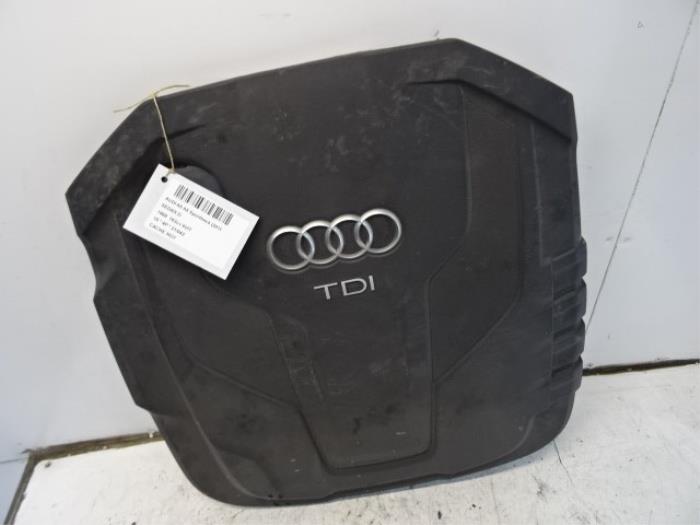 Engine cover from a Audi A5 Sportback (8TA) 2.0 TDI 16V 2015