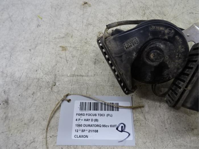 Horn from a Ford Focus 3 1.6 TDCi 95 2012