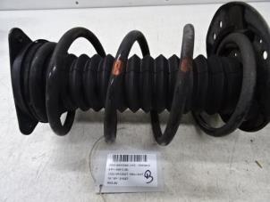 Used Front spring screw Nissan Qashqai (J11) 1.3 DIG-T 160 16V Price on request offered by Collignon & Fils
