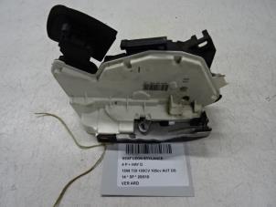Used Door lock cylinder, right Seat Leon (5FB) 1.6 TDI Ecomotive 16V Price € 50,00 Inclusive VAT offered by Collignon & Fils