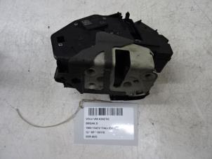 Used Door lock cylinder, left Volvo V60 I (FW/GW) 1.6 DRIVe Price € 50,00 Inclusive VAT offered by Collignon & Fils
