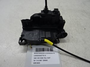 Used Door lock cylinder, left Renault Kangoo Express (FW) 1.5 dCi 75 Price € 50,00 Inclusive VAT offered by Collignon & Fils