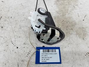 Used Door lock cylinder, right Toyota Yaris III (P13) 1.5 16V Hybrid Price € 50,00 Inclusive VAT offered by Collignon & Fils