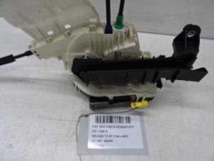 Used Door lock cylinder, left Fiat 500X (334) 1.0 FireFly Turbo 120 12V Price € 50,00 Inclusive VAT offered by Collignon & Fils
