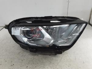 Used Headlight, right Ford EcoSport (JK8) 1.0 EcoBoost 12V 125 Price € 250,00 Inclusive VAT offered by Collignon & Fils