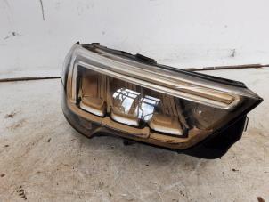 Used Headlight, right Opel Crossland/Crossland X 1.2 Turbo 12V Price € 75,00 Inclusive VAT offered by Collignon & Fils