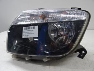 Used Headlight, left Dacia Duster (HS) 1.5 dCi Price € 50,00 Inclusive VAT offered by Collignon & Fils