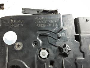 Used Door lock cylinder, left BMW 3 serie (G20) 318d 2.0 TwinPower Turbo 16V Price on request offered by Collignon & Fils