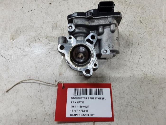 Throttle body from a Dacia Duster (SR) 1.5 Blue dCi 115 2019