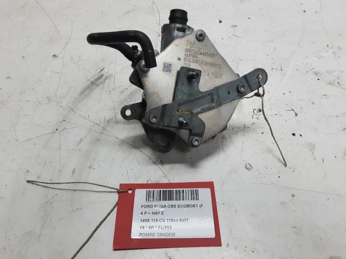 Brake servo vacuum pump from a Ford Kuga II (DM2) 1.5 EcoBoost 16V 120 2019