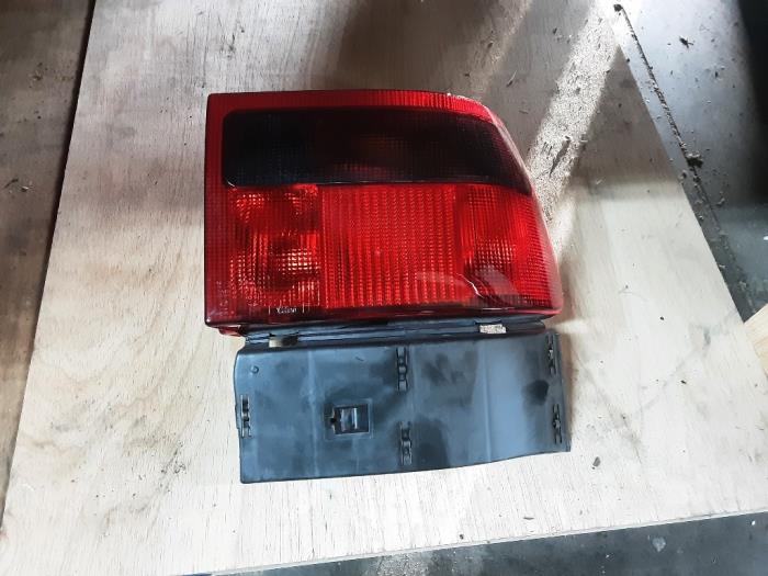 Cache (flanc) Arrière Droit Pour Kawasaki ZX-7 1993-1995 - Réf. OEM 36001-1489 - Occasion