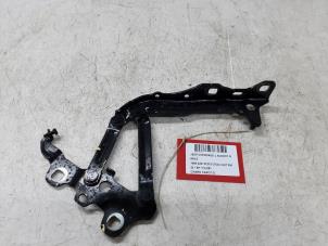 Used Bonnet Hinge Jeep Grand Cherokee L (WL) 2.0 4xe Price on request offered by Collignon & Fils