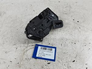Used Door lock cylinder, left Volkswagen Tiguan (AD1) 2.0 TSI 16V 4Motion Price on request offered by Collignon & Fils
