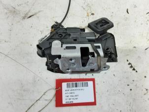 Used Door lock cylinder, right Seat Leon (5FB) 1.2 TSI Ecomotive 16V Price € 50,00 Inclusive VAT offered by Collignon & Fils