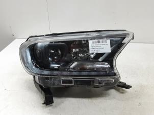 Used Headlight, right Ford Ranger Price € 799,99 Inclusive VAT offered by Collignon & Fils