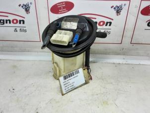 Used Mechanical fuel pump Opel Astra G Caravan (F35) 2.0 DTi 16V Price on request offered by Collignon & Fils
