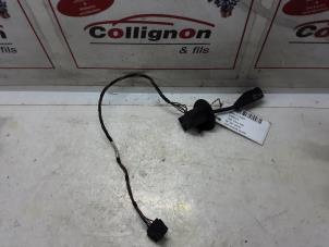 Used Wiper switch BMW Z3 Roadster (E36/7) 1.8 Price on request offered by Collignon & Fils