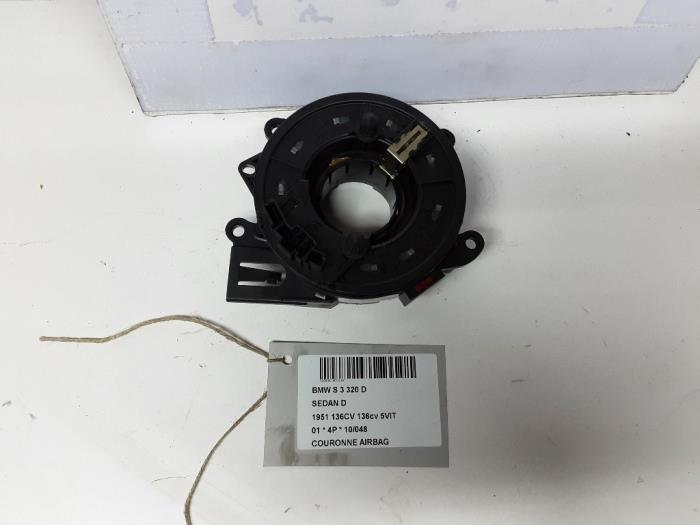 Airbagring from a BMW 3 serie (E46/4) 320d 16V 2001