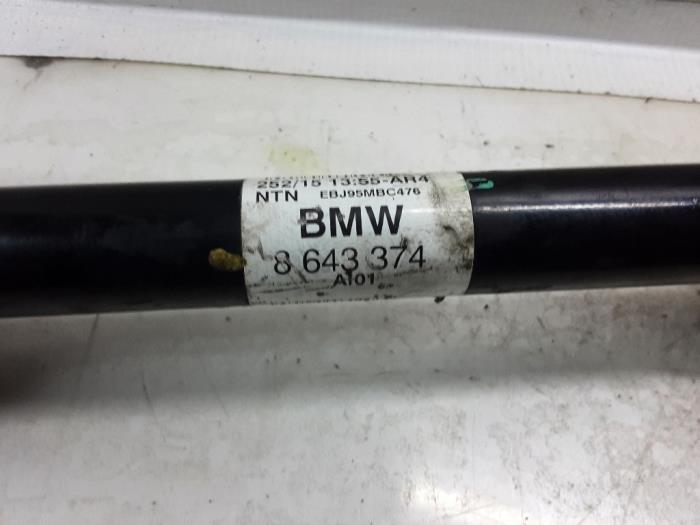 Front drive shaft, right from a BMW 2 serie Active Tourer (F45) 216d 1.5 TwinPower Turbo 12V 2015