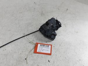 Used Door lock cylinder, right Renault Scénic IV (RFAJ) 1.5 Energy dCi 110 Price on request offered by Collignon & Fils