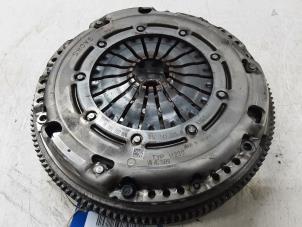 Used Dual mass flywheel Volkswagen Golf VIII (CD1) 1.0 TSI 12V Price € 250,00 Inclusive VAT offered by Collignon & Fils