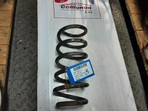 Used Front spring screw Renault Trafic New (FL) 2.0 dCi 16V 115 Price on request offered by Collignon & Fils