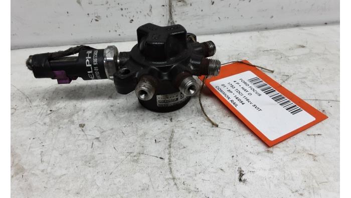 Fuel injector nozzle from a Ford Focus 1 1.8 TDCi 115 2001
