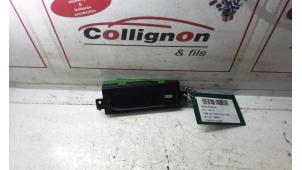 Used Tachometer Renault Espace (JE) 2.2 dT 12V Price on request offered by Collignon & Fils