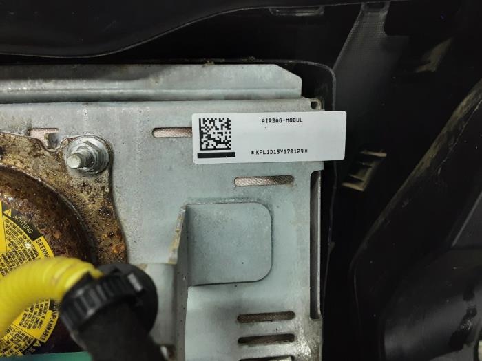 Airbag droite (tableau de bord) d'un Nissan Juke (F15) 1.2 DIG-T 16V 2016